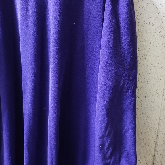 Vintage Vanity Fair Velour Sleepwear Medium Purple Floor Length Robe Kaftan - Picture 11 of 12